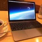 【きょうのちゃぼP】ネイビーブラッシュメタルが気に入りすぎて用もなくMacBookを眺める俺