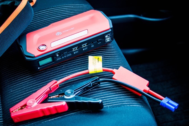 【レビュー】iCleverジャンプスターター18000mAh〜ケースに入って車載に最適だよっ!