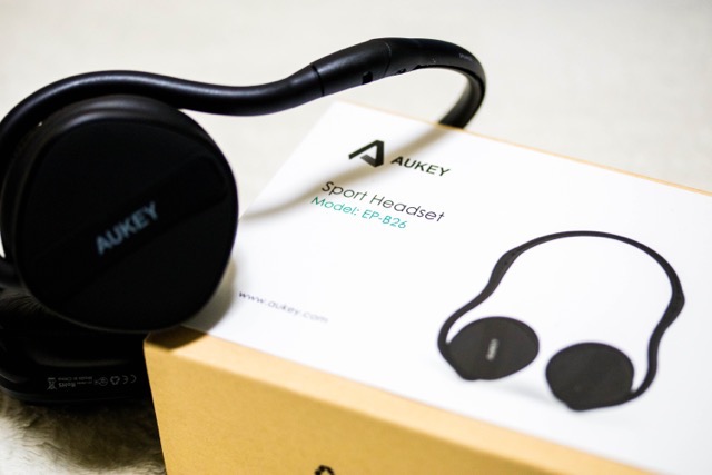 【レビュー】Aukey ワイヤレスヘッドホンEP-B26 折りたたみ機能で常に持ち運びたい衝動！